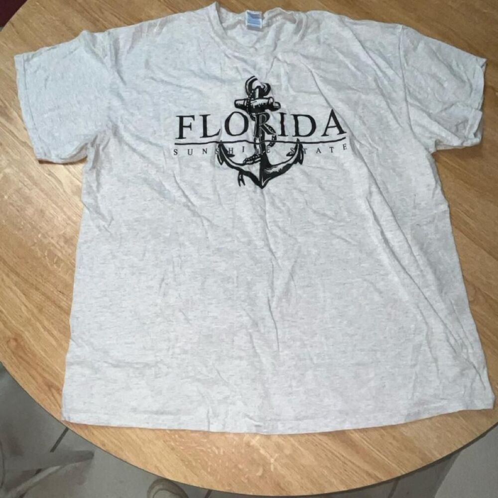 Men's Grey T-shirt
